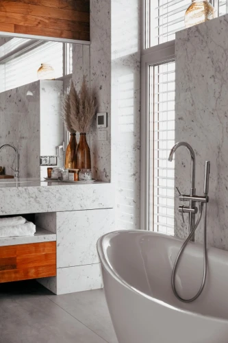 Bianco Carrara i Laminam Pietra di Savoia - Łazienka z marmuru 4