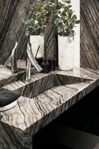 Silver Wave - Łazienka z kamienia