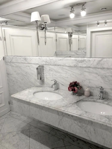 MEUStone Łazienka Carrara marmur