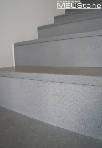 Schody z piaskowca Kamieniarstwo MEUStone Limestone Stairs